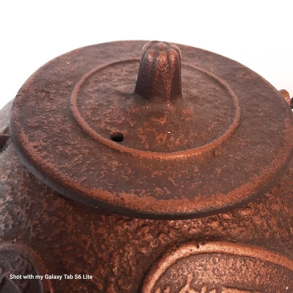 Unsigned Nanbu Cast Iron Japanese Teapot Cups And Saucers Set - Picture 7 of 16